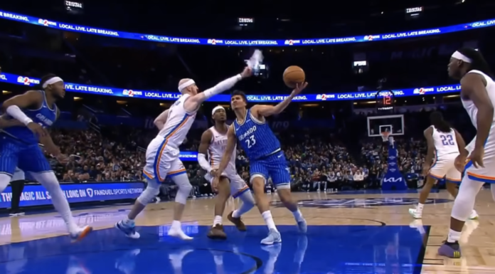 NBA: Co to było?! Zablokował rzut rywala butem!