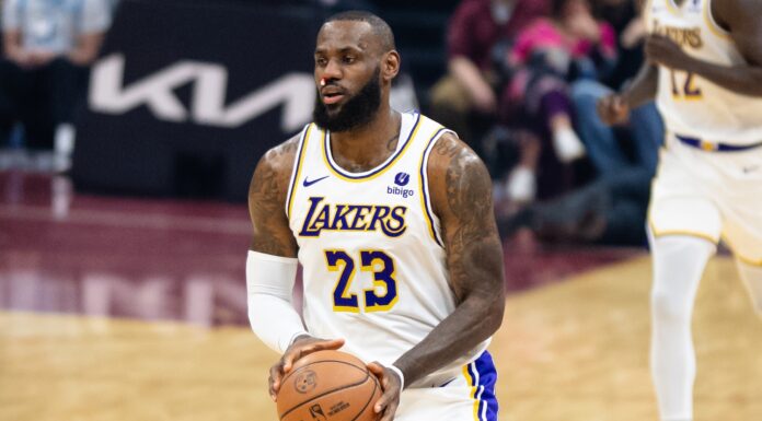 NBA: To dlatego LeBron tak długo zwleka ze swoją decyzją?