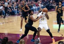 NBA: LeBron James wybierze jeden z tych trzech klubów!