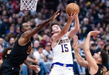 Wyniki NBA: Dwie dogrywki, 27 punktów Embiida i 12 minut Sochana. Koniec przygotowań do sezonu NBA!