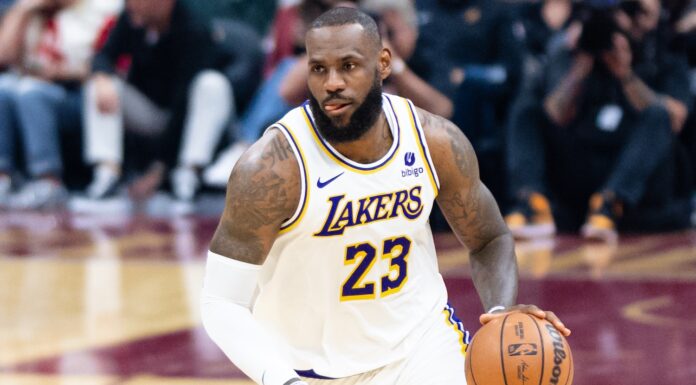 NBA: Kolejny klub ma propozycję dla LeBrona Jamesa!