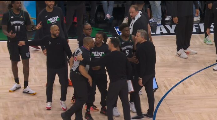 NBA: Niecodzienne sceny w Minneapolis. Trzeba było uspokajać… sędziego!?