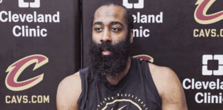 NBA: James Harden wciąż bez kontraktu. Cavaliers szukają transferu?