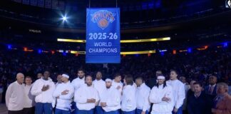 NBA: Czekali na to 53 lata! Knicks odebrali mistrzowskie pierścienie. Zobaczmy je z bliska!