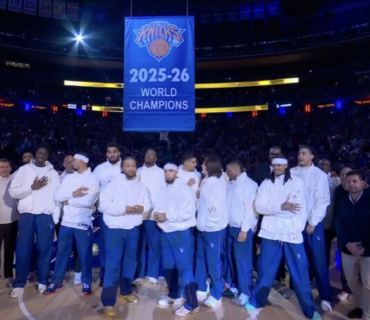 NBA: Czekali na to 53 lata! Knicks odebrali mistrzowskie pierścienie. Zobaczmy je z bliska!